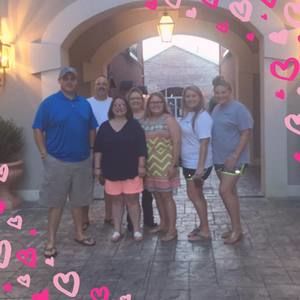 Meet your Posher, Sara